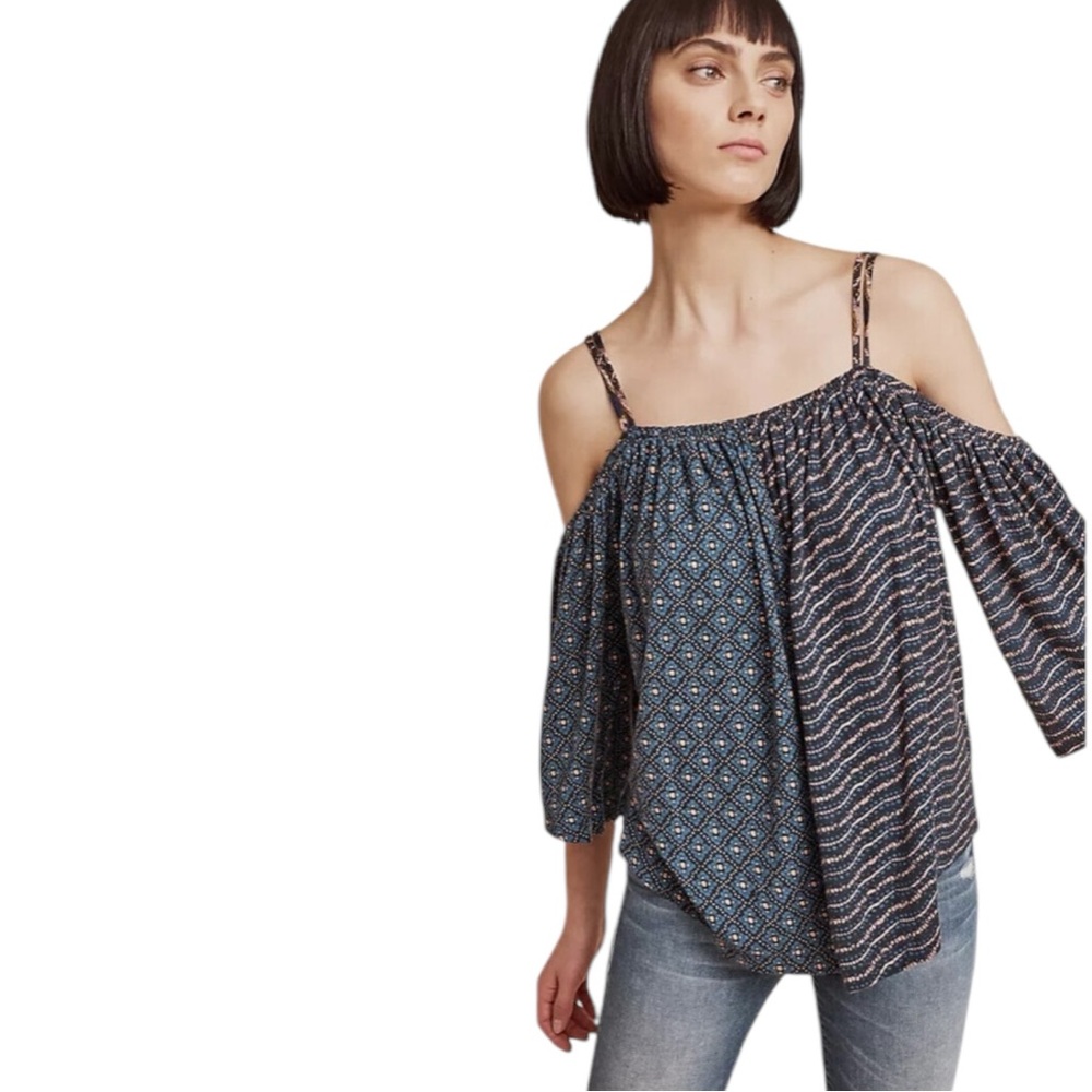 Anthropologie Deletta Reeve Printed Cold Shoulder Bell Sleeve Top size Large